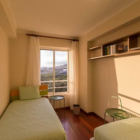 & Blue 3 Bedrooms * Понта-Делгада