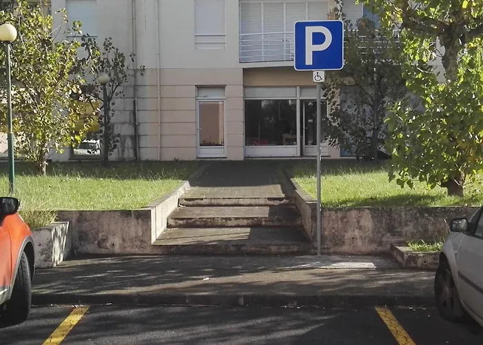 & Blue 3 Bedrooms Διαμέρισμα