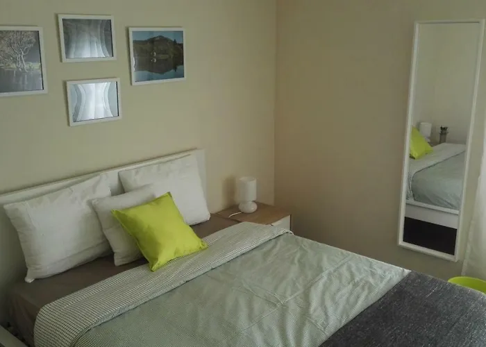 & Blue 3 Bedrooms Διαμέρισμα *