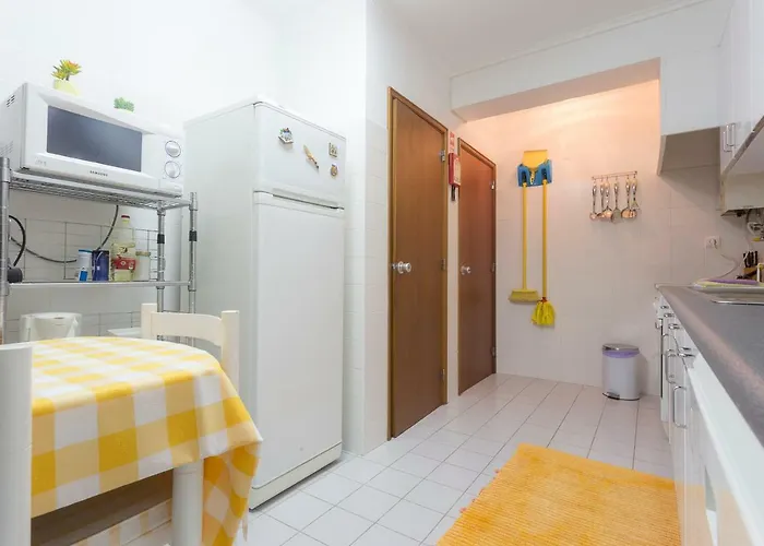 & Blue 3 Bedrooms Πόντα Ντελγκάντα