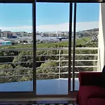 & Blue 3 Bedrooms Апартаменты