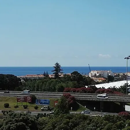 & Blue 3 Bedrooms Apartment Ponta Delgada (Sao Miguel)
